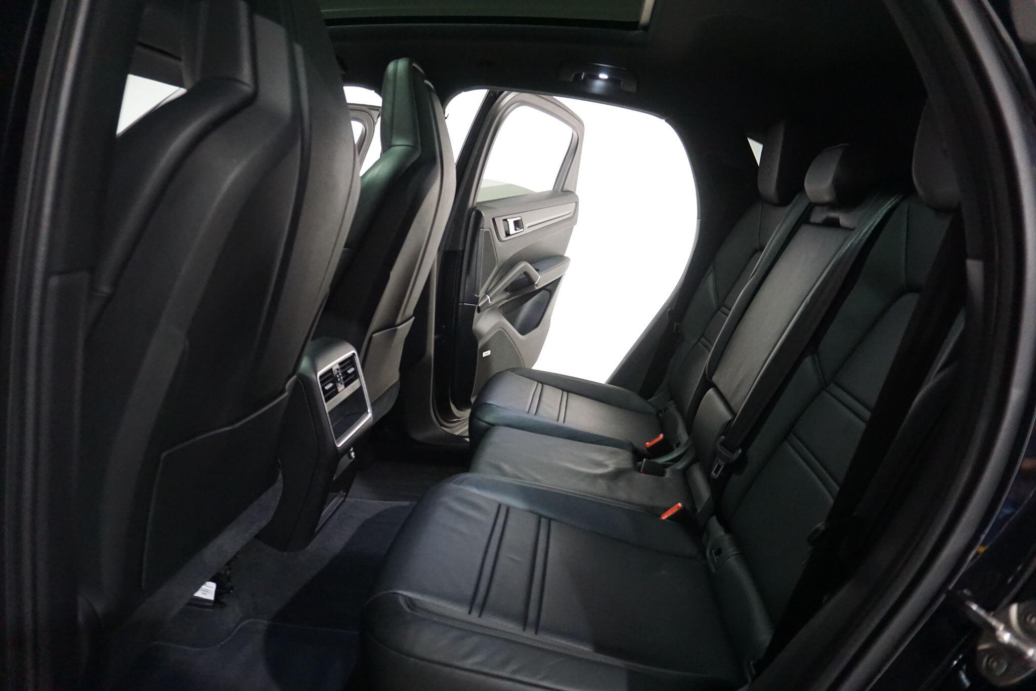 Porsche Cayenne 2.9T V6 S TiptronicS 4WD Euro 6 (s/s) 5dr